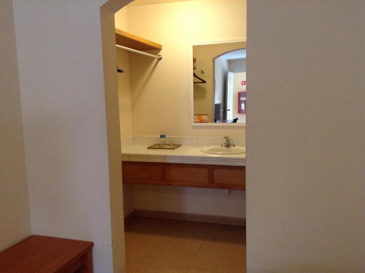 Hotel Del Sol Guaymas Δωμάτιο φωτογραφία